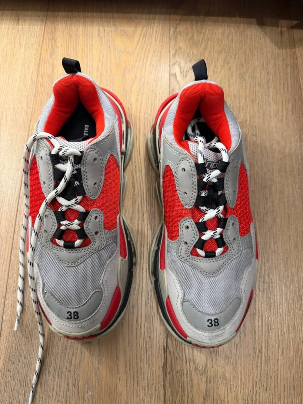 Balenciaga Chunky Runner Sneaker - Gray & Red - Picture 2 of 4